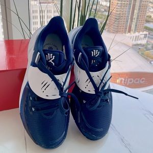 Nike Kyrie Low TB Promo